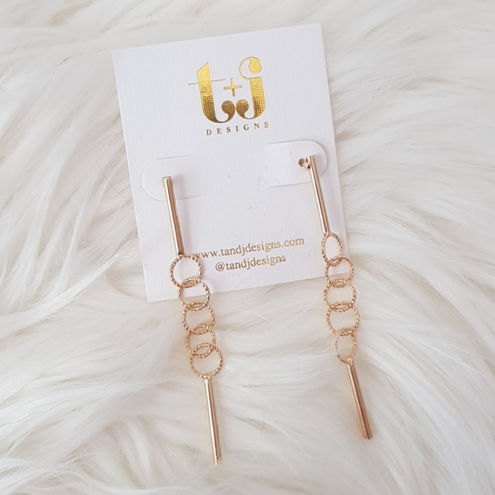 T&J Gold Chain Earrings